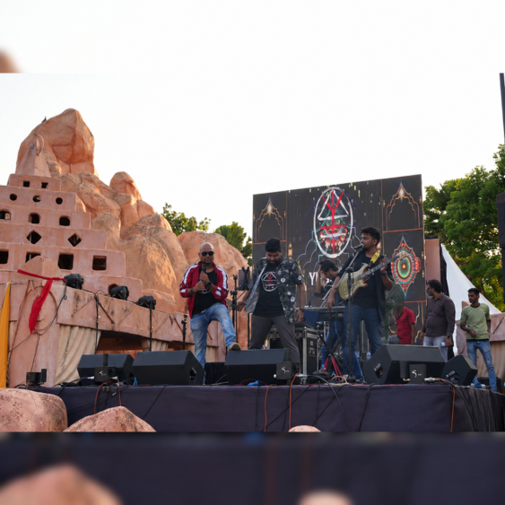 Yugaant live on stage