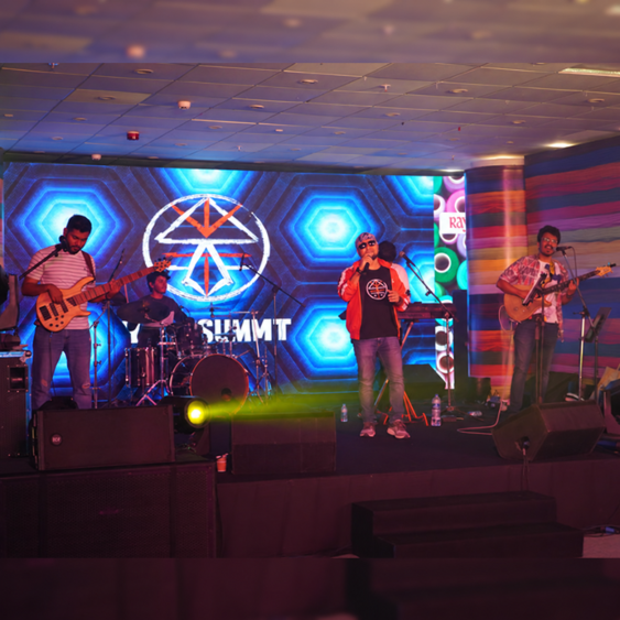 Yugaant live on stage